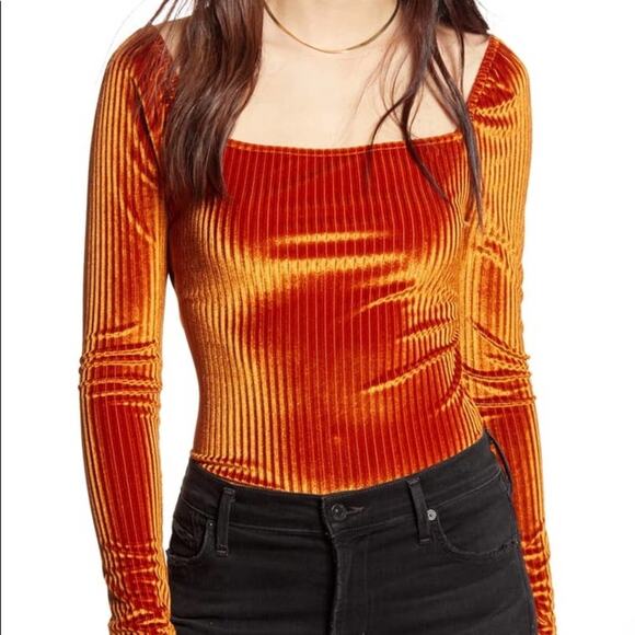 NWT All‎ In Favor Orange Ribbed Velvet Bow Back Top - Picture 2 of 10